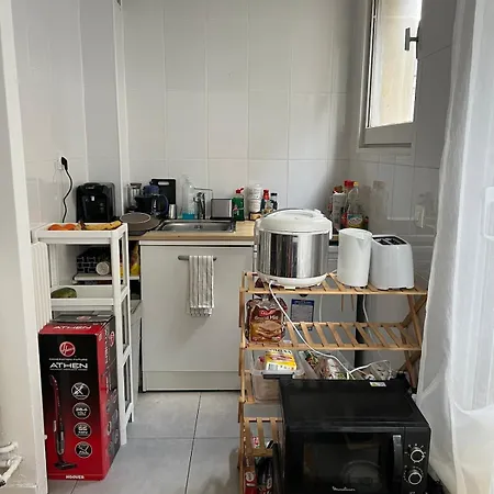 Modern Cozy In The Heart Of 파리